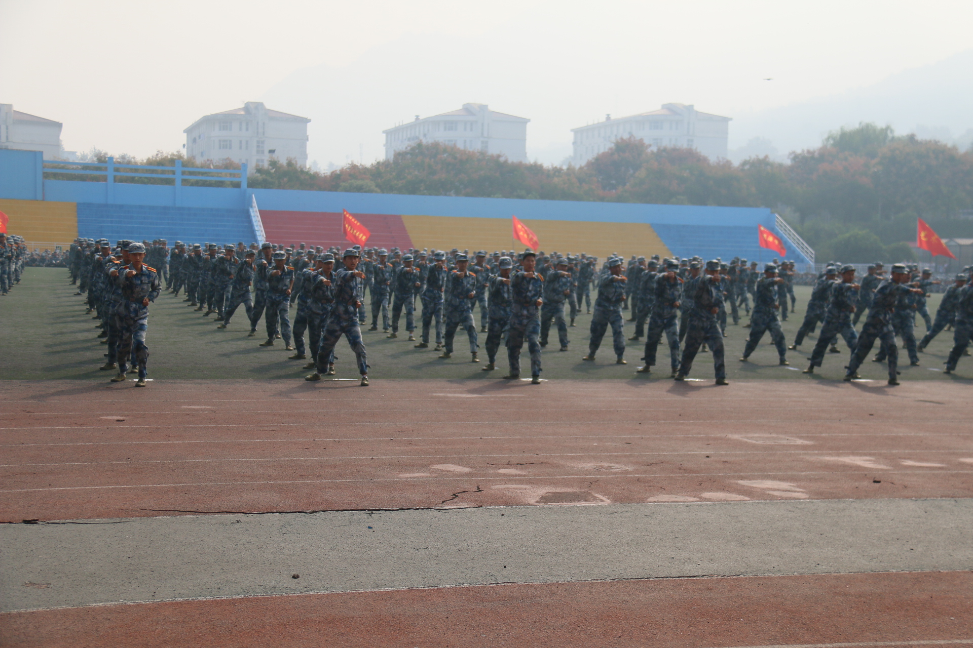 西安科技大學2017級學生軍訓總結表彰大會舉行