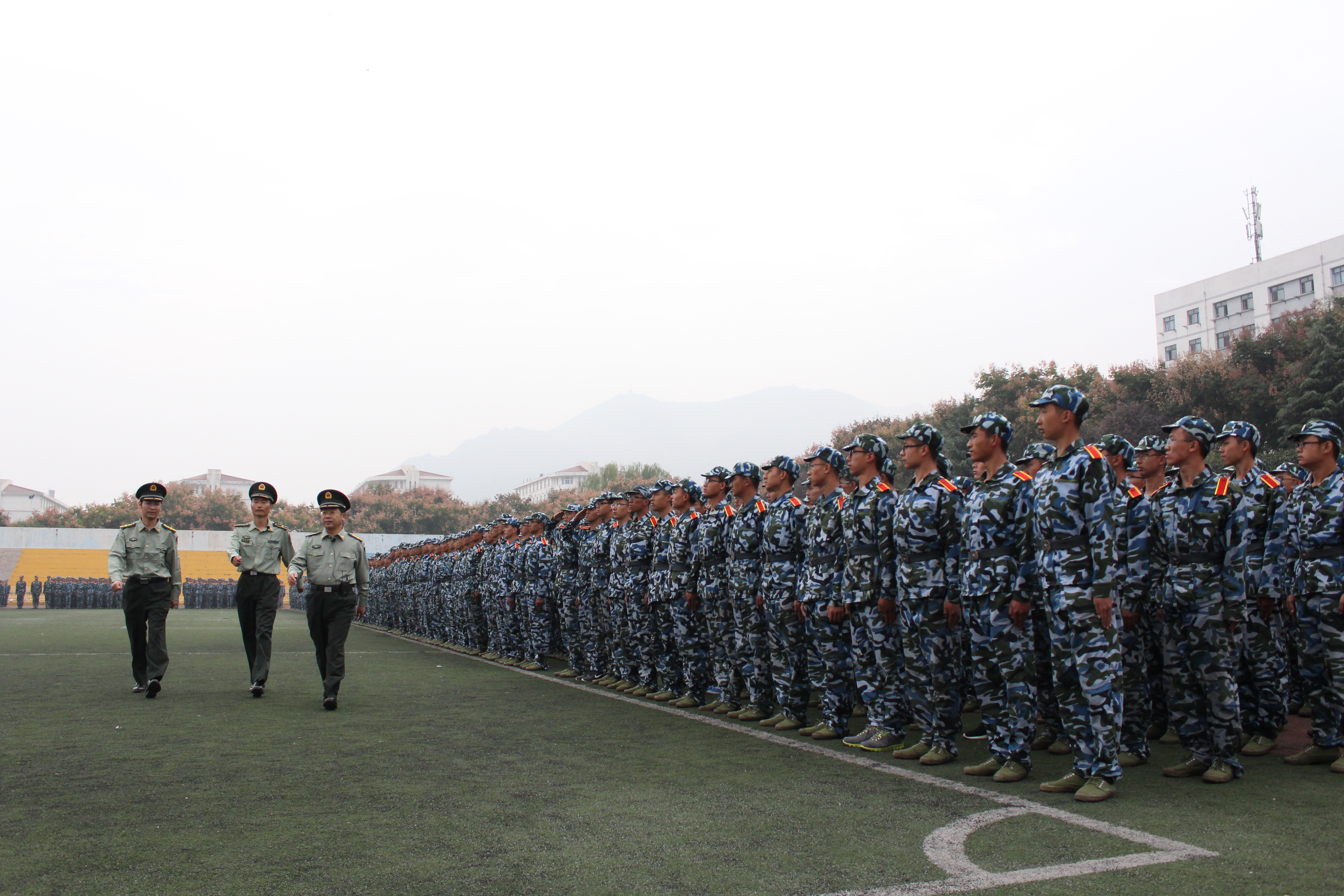 西安科技大學隆重舉行2015級學生軍訓總結表彰大會